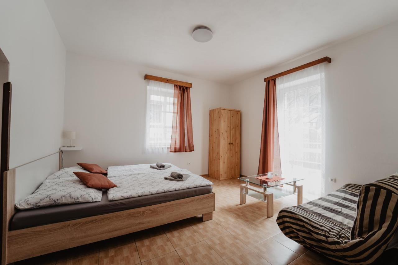 Apartmány U Lípy Hřensko Esterno foto