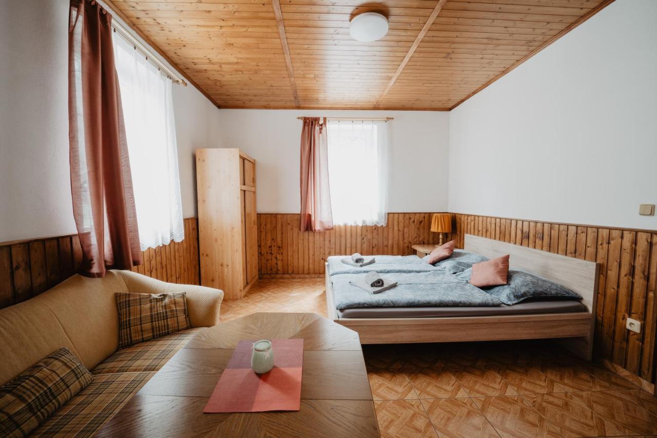 Apartmány U Lípy Hřensko Esterno foto